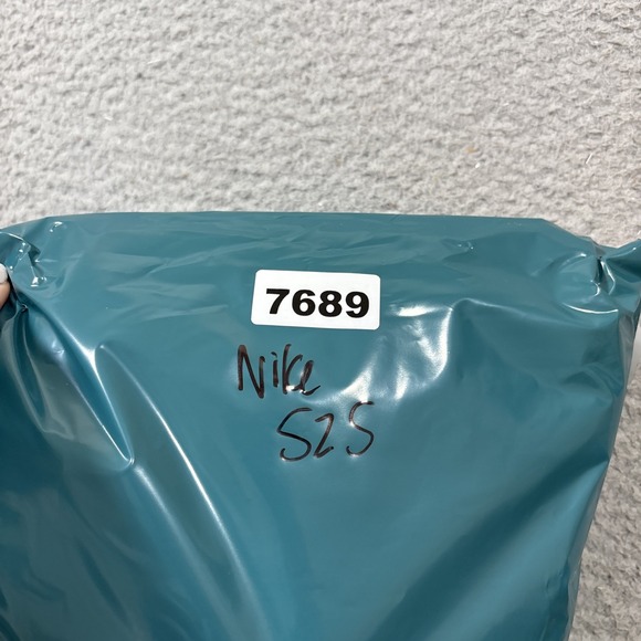 Nike Sportswear Phoenix Fleece Women S Oversized Crewneck Sweatshirt Colorblock - Picture 6 of 6